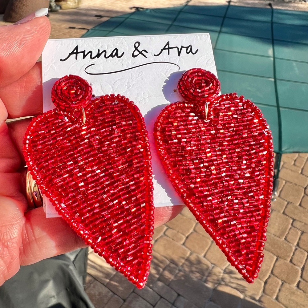 ❤️ANNA & AVA HEART BEADED EARRINGS❤️